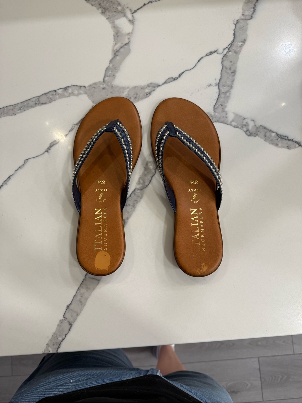 Italian Shoemakers Women's Brown Embellished Flip Flop Sandals Size 8.5